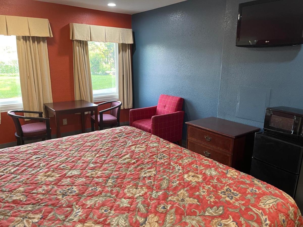 Kenwood Court Motel 윌슨 외부 사진