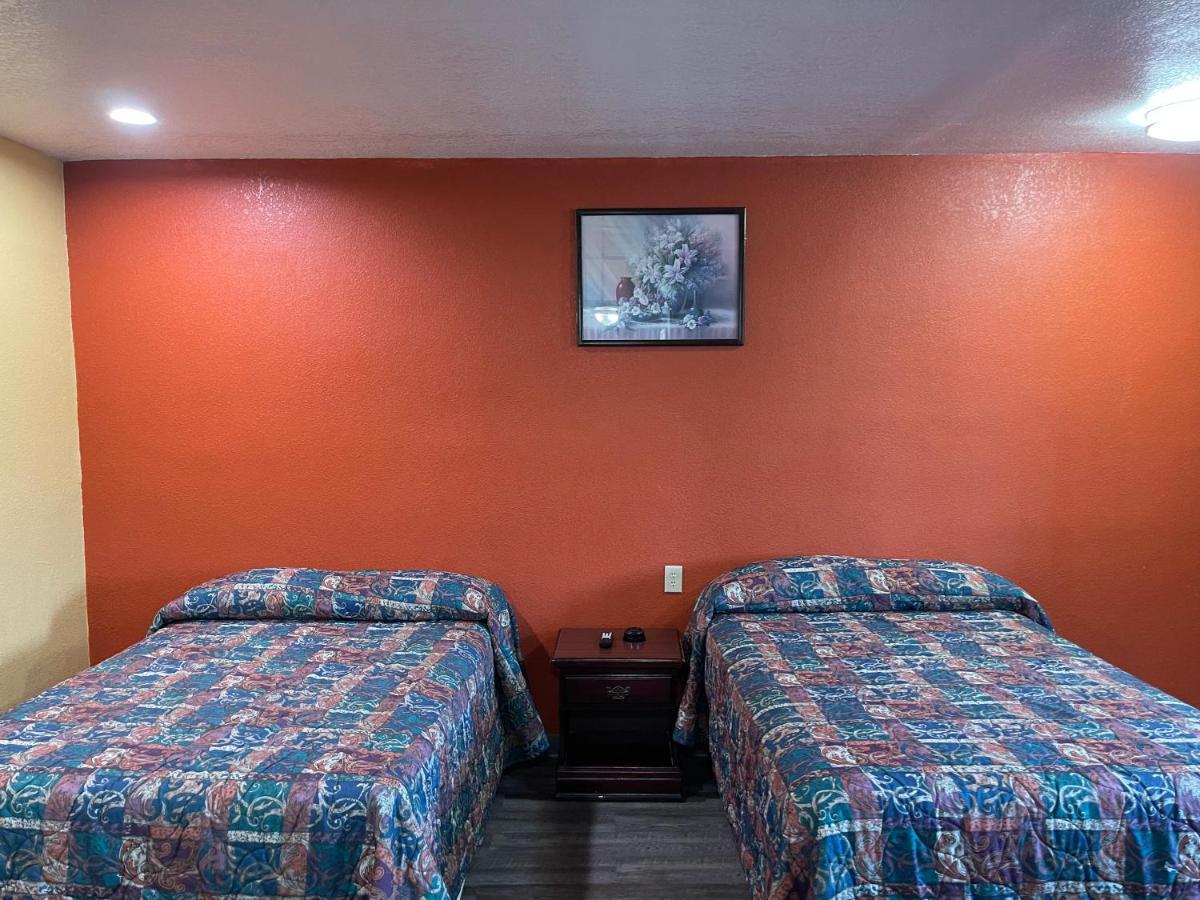 Kenwood Court Motel 윌슨 외부 사진