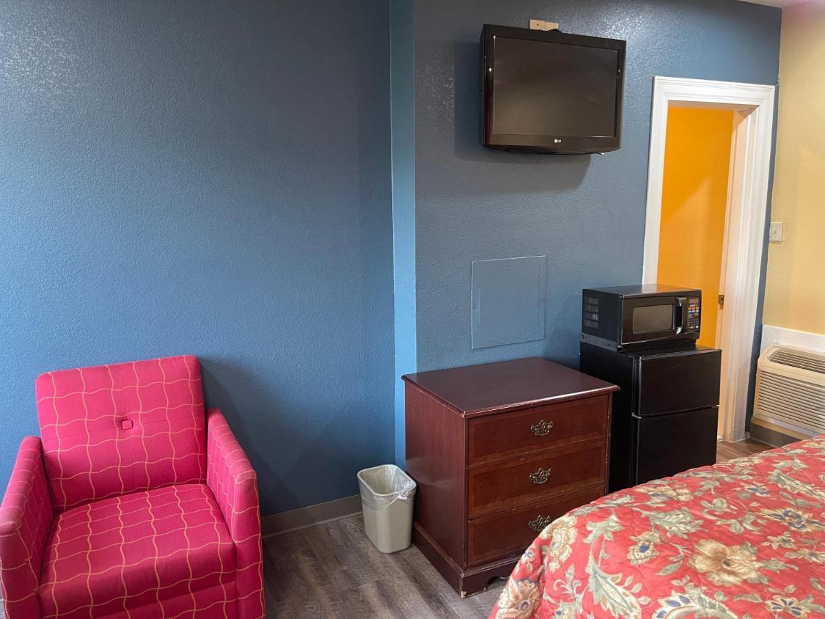 Kenwood Court Motel 윌슨 외부 사진